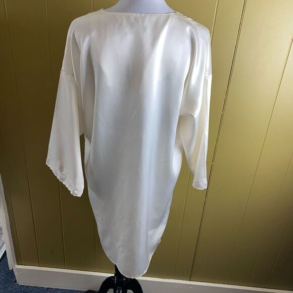 Henri Pierre women L V-cut button front satin Longsleeve nightgown white - Picture 8 of 11